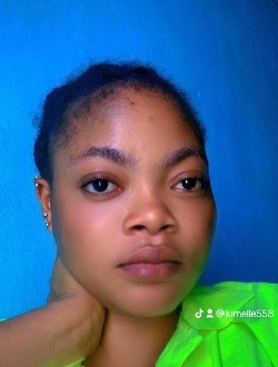 Profil de Julienne, une femme célibataire de 28 ans à Lomnava