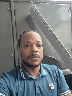 Profil de Danny, un homme célibataire de 39 ans à Toulouse