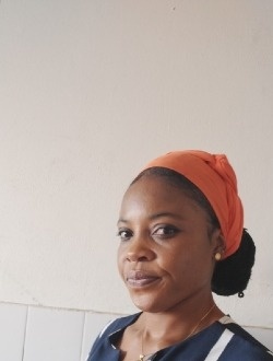 Profil de Liliane, une femme célibataire de 34 ans à Kinshasa Nongo