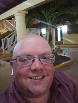 Profil de Eric, un homme célibataire de 51 ans à Longueuil