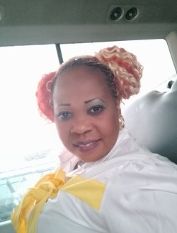 Profil de Elisabeth Sam, une femme célibataire de 42 ans à Ébolova
