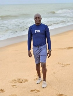 Profil de Elias, un homme célibataire de 46 ans à Ouidah-Plage