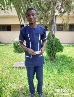Profil de Jean, un homme célibataire de 35 ans à Lomé