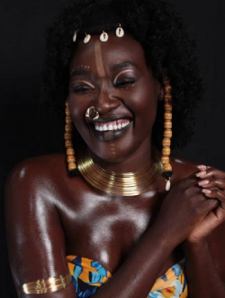 Profil de Azia, une femme célibataire de 25 ans à Yaoundé