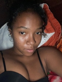 Profil de Gaelle, une femme célibataire de 22 ans à Antsiranana