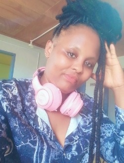 Profil de Divine, une femme célibataire de 30 ans à Douala