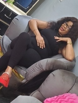 Profil de Jeannine, une femme célibataire de 54 ans à Yaoundé