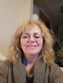 Profil de Patricia, une femme célibataire de 60 ans à Dinant