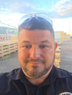 Profil de Scott, un homme célibataire de 50 ans à Logan