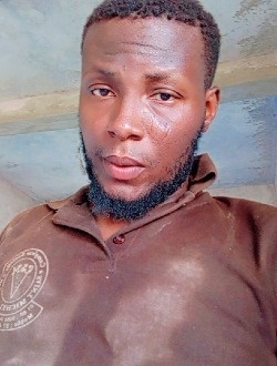 Profil de Kpn J, un homme célibataire de 35 ans à Bamako