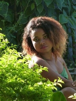 Profil de Masova Tamatave, une femme célibataire de 37 ans à Alovingo