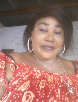 Profil de Angèle, une femme célibataire de 46 ans à Bobo-Dioulasso