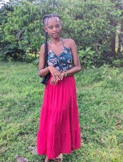 Profil de Jenita, une femme célibataire de 19 ans à Sambava