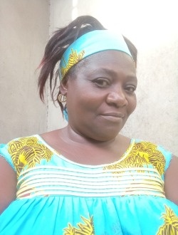 Profil de Suzanne, une femme célibataire de 57 ans à Yaoundé