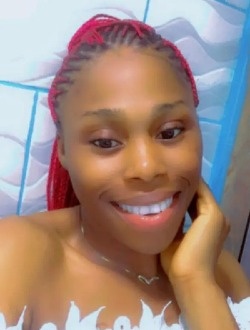 Profil de Rose, une femme célibataire de 27 ans à Yaoundé