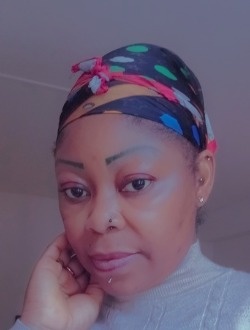 Profil de Odiriane, une femme célibataire de 27 ans à Saint-Étienne