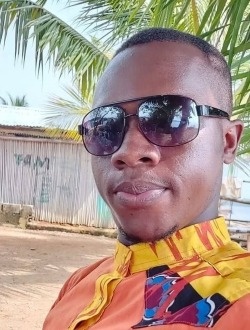 Profil de Daniel, un homme célibataire de 34 ans à Yopougon