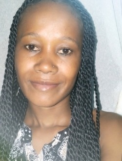 Profil de Sania, une femme célibataire de 35 ans à Ampanasana-Anandrea
