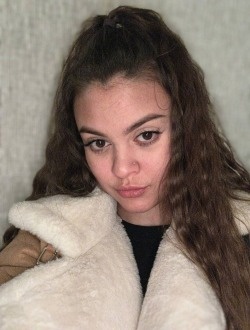 Profil de Kira, une femme célibataire de 43 ans à Paris