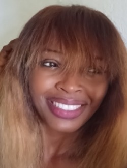 Profil de Alice, une femme célibataire de 40 ans à Libreville