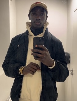 Profil de Enassa, un homme célibataire de 25 ans à Saint-Denis