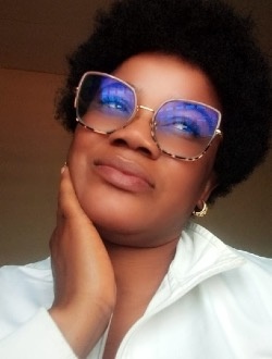 Profil de Nadège, une femme célibataire de 33 ans à Yaoundé