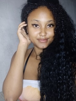 Profil de Anichou, une femme célibataire de 25 ans à Toamasina
