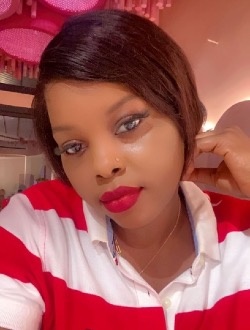 Profil de Nadege, une femme célibataire de 33 ans à Abidjan