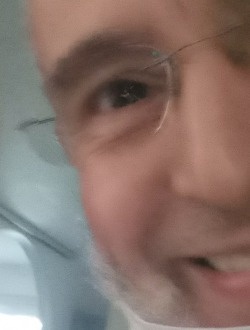 Profil de Olivers, un homme célibataire de 66 ans à Champey