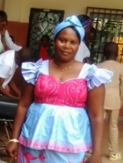 Profil de Nestine, une femme célibataire de 34 ans à Yaoundé