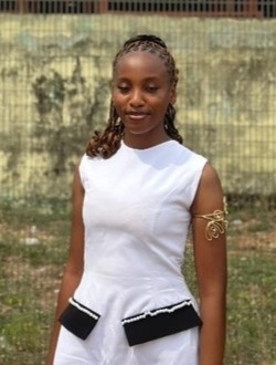 Profil de Esther, une femme célibataire de 22 ans à Glasgow
