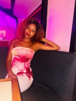 Profil de Noro, une femme célibataire de 21 ans à Antsiranana