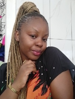 Profil de Fernande, une femme célibataire de 23 ans à Yaoundé