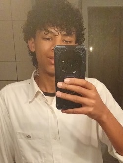 Profil de Camron, un homme célibataire de 18 ans à Tarbes