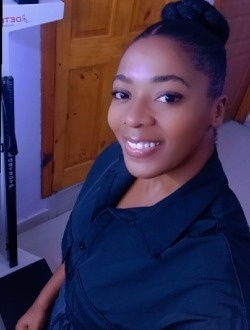 Profil de Dia, une femme célibataire de 34 ans à Port-au-Prince