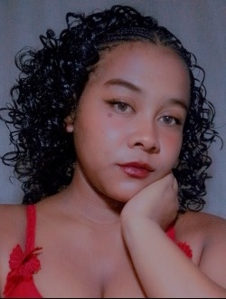 Profil de Ravaka, une femme célibataire de 24 ans à Toamasina