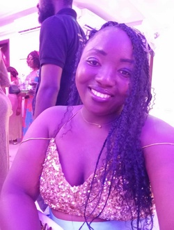 Profil de Romeline, une femme célibataire de 36 ans à Douala