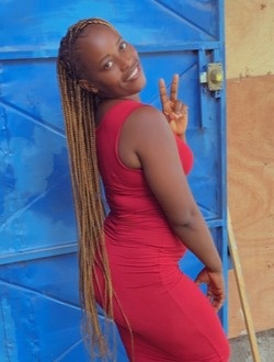 Profil de Daïna, une femme célibataire de 26 ans à Douala