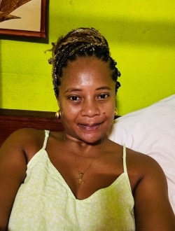 Profil de Linda, une femme célibataire de 35 ans à Antalaha