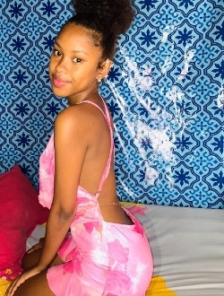 Profil de Jessica, une femme célibataire de 21 ans à Antsiranana