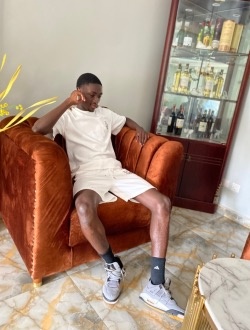 Profil de Victor, un homme célibataire de 21 ans à Yaoundé