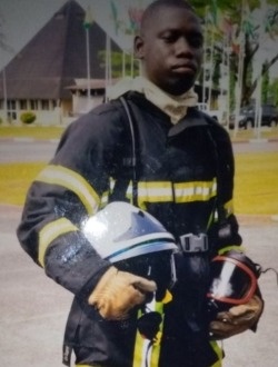 Profil de Action, un homme célibataire de 35 ans à Banjul