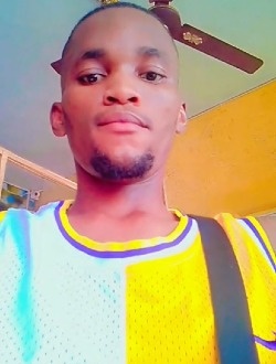 Profil de Ernest, un homme célibataire de 26 ans à Carrefour Ndokoti
