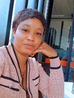 Profil de Diane Belinda, une femme célibataire de 32 ans à Yaoundé