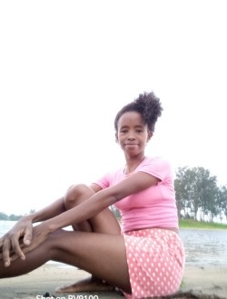 Profil de Annah, une femme célibataire de 25 ans à 67 Ha