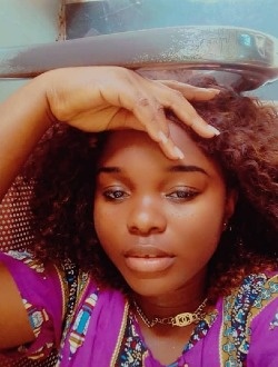 Profil de Edwige Reine, une femme célibataire de 34 ans à Brazzaville