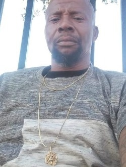 Profil de Edward, un homme célibataire de 56 ans à Houston