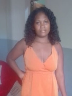 Profil de Nomena, une femme célibataire de 23 ans à Toamasina