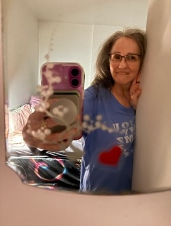 Profil de Marcelle, une femme célibataire de 66 ans à Québec