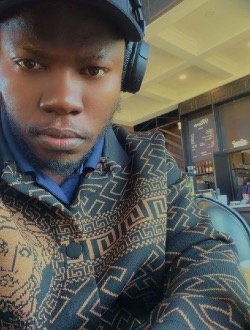 Profil de Landry, un homme célibataire de 33 ans à Ottawa
